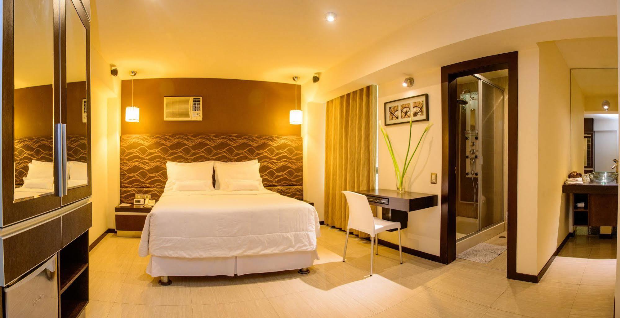 Awqa Classic Hotel Трухильо Экстерьер фото
